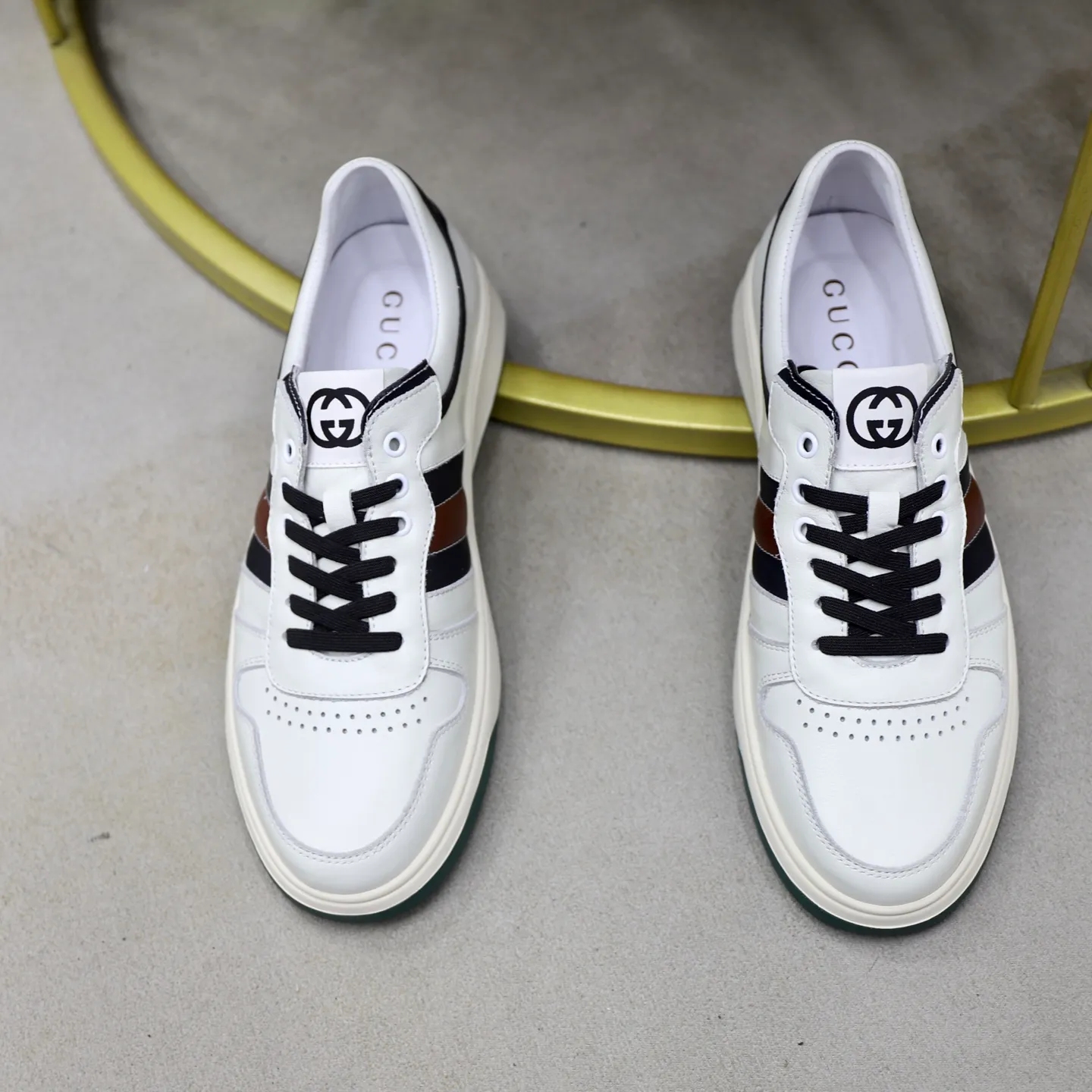 Ex-factory price: 440💰🙅‍♂️🙅‍♂️🙅‍♂️ Brand: Gucci GuCCI Standard code: 38-44 (45 customized) Grade: Same as the official website Material: Original leather splicing Comfortable and breathable pigskin lining Lightweight and wear-resistant sports outsole Style category: Men's fashionable casual shoes Running sneakers Distinguished luxury brand elements Top luxury Color: actual picture color